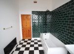 P1189 bathroom 2