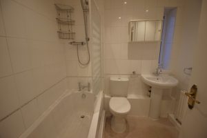 P893 bathroom