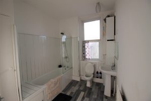 P1048 bathroom