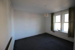 P1048 bed