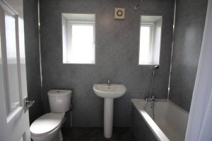 P923 Bathroom