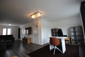 P842C1 Mid floor lounge